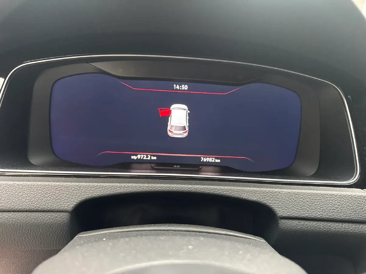 2018 Volkswagen GolfGTI 2.0T 220HP L4 7DCT,autocango,china used car exporter,china ev exporter,chinese used car exporter,chinese used ev exporter