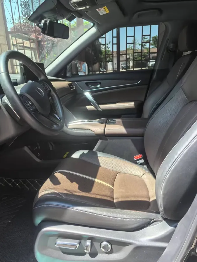 2020 Honda UR-V 2.0T 272HP L4 9AT,autocango,china used car exporter,china ev exporter,chinese used car exporter,chinese used ev exporter