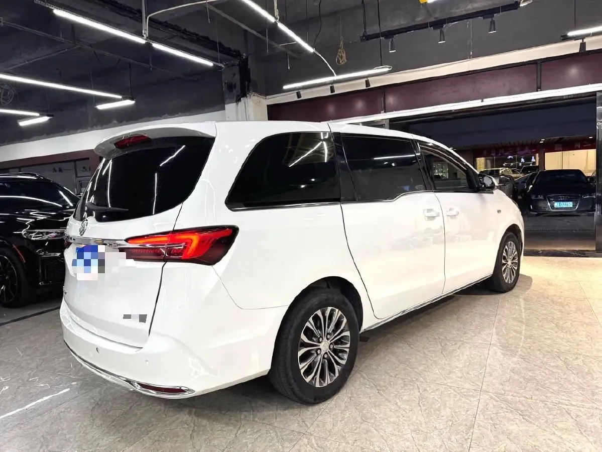 2023 Buick GL8 2.0T 237HP L4 9AT,autocango,china used car exporter,china ev exporter,chinese used car exporter,chinese used ev exporter