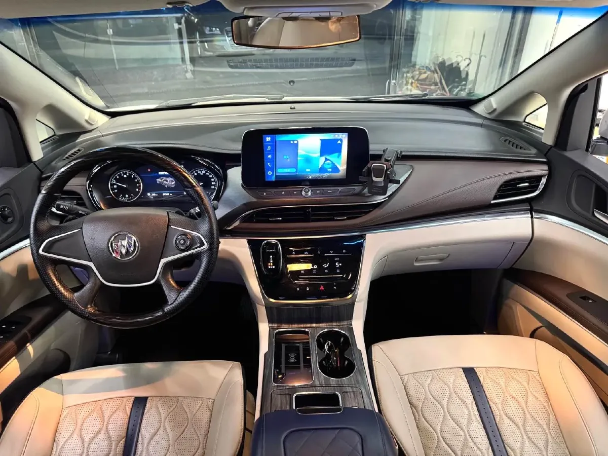2023 Buick GL8 2.0T 237HP L4 9AT,autocango,china used car exporter,china ev exporter,chinese used car exporter,chinese used ev exporter