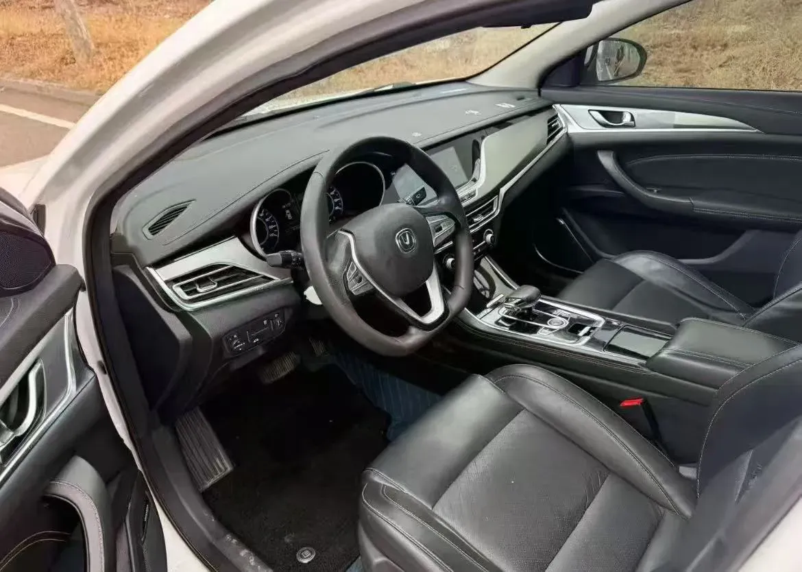 2020 Dongfeng RuiQi 6 BEV 67.09KWH,autocango,china used car exporter,china ev exporter,chinese used car exporter,chinese used ev exporter