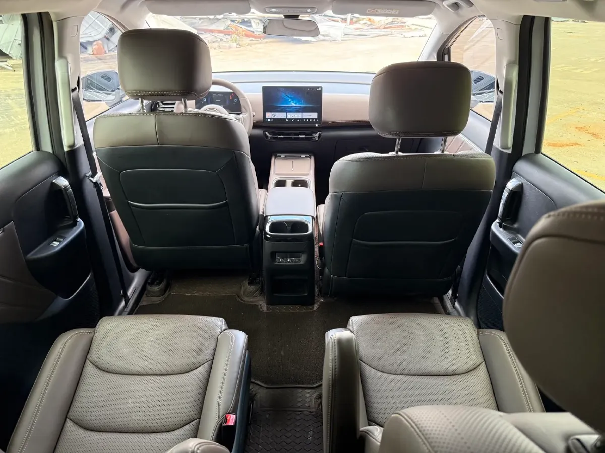 2025 BAW RuiSheng Trump M7 2.0L 144HP L4 8AT,autocango,china used car exporter,china ev exporter,chinese used car exporter,chinese used ev exporter