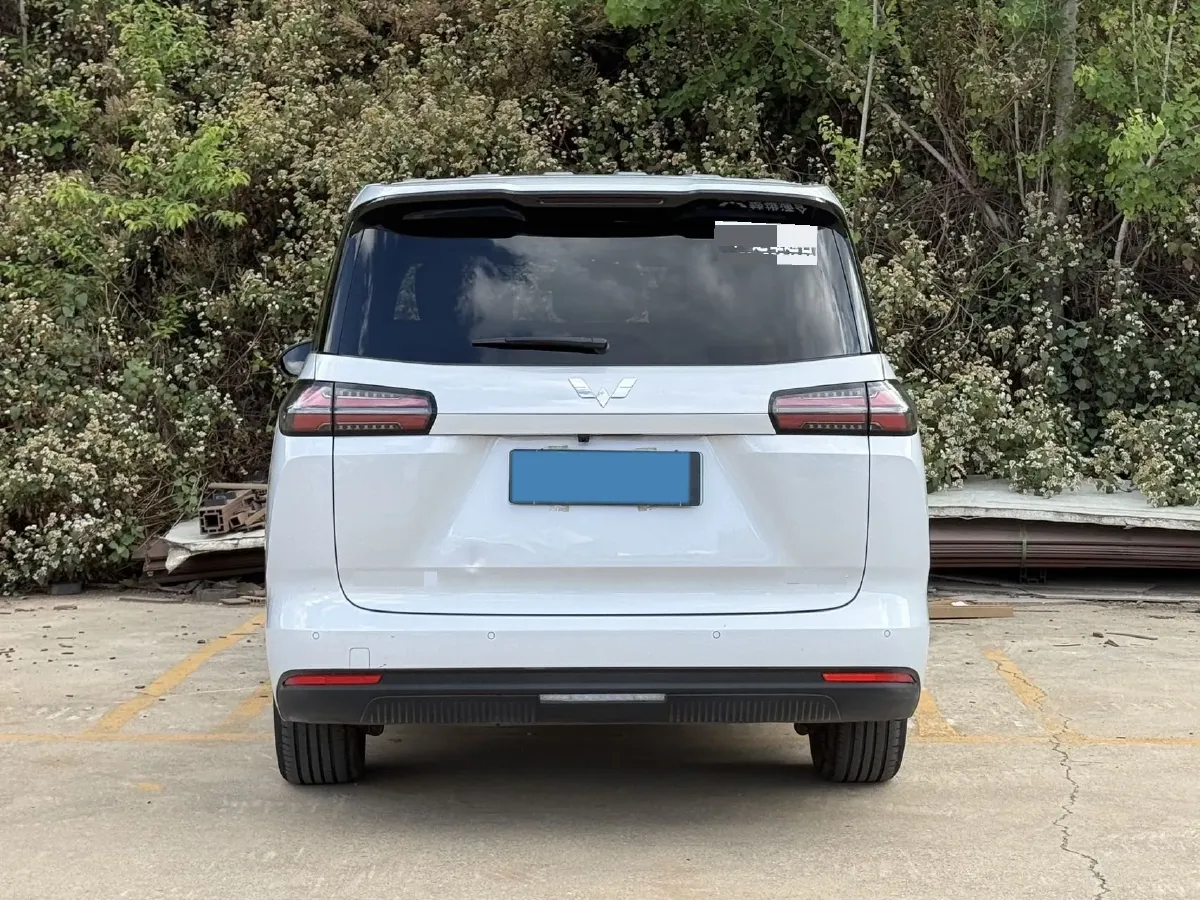 2025 BAW RuiSheng Trump M7 2.0L 144HP L4 8AT,autocango,china used car exporter,china ev exporter,chinese used car exporter,chinese used ev exporter