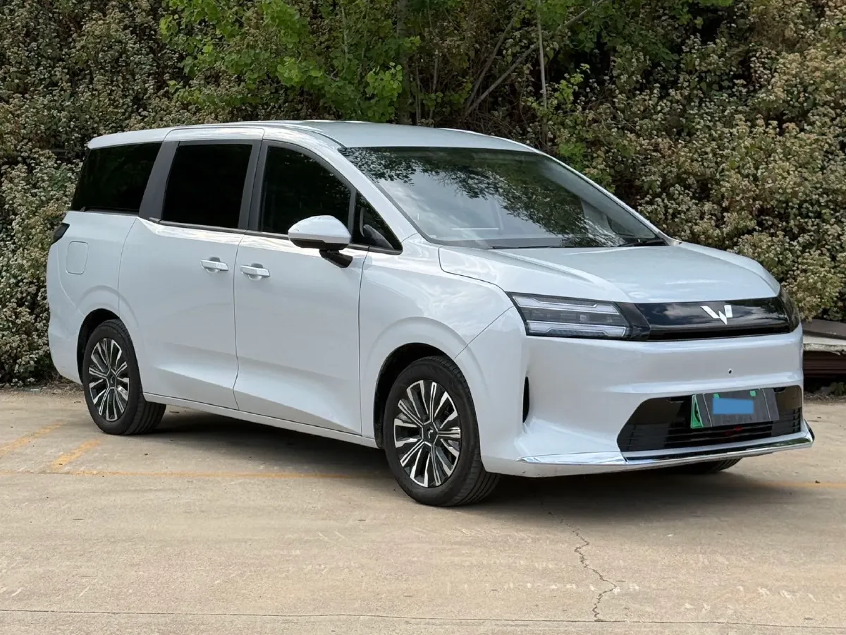 2025 BAW RuiSheng Trump M7 2.0L 144HP L4 8AT,autocango,china used car exporter,china ev exporter,chinese used car exporter,chinese used ev exporter