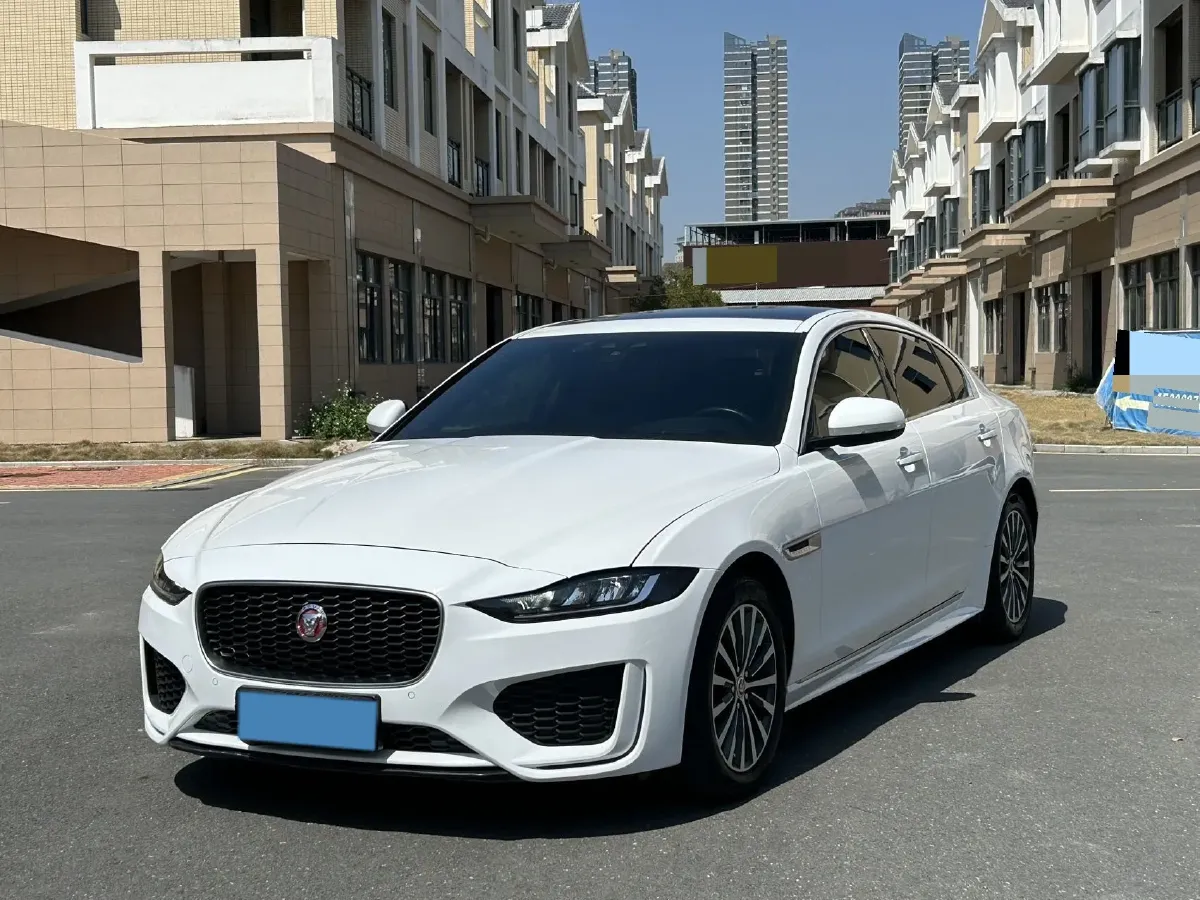 2020 Jaguar XEL 2.0T 200HP L4 8AT,autocango,china used car exporter,china ev exporter,chinese used car exporter,chinese used ev exporter
