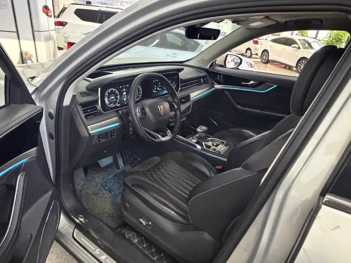 2022 HongQi HS5 2.0T 224HP L4 6AT,autocango,china used car exporter,china ev exporter,chinese used car exporter,chinese used ev exporter