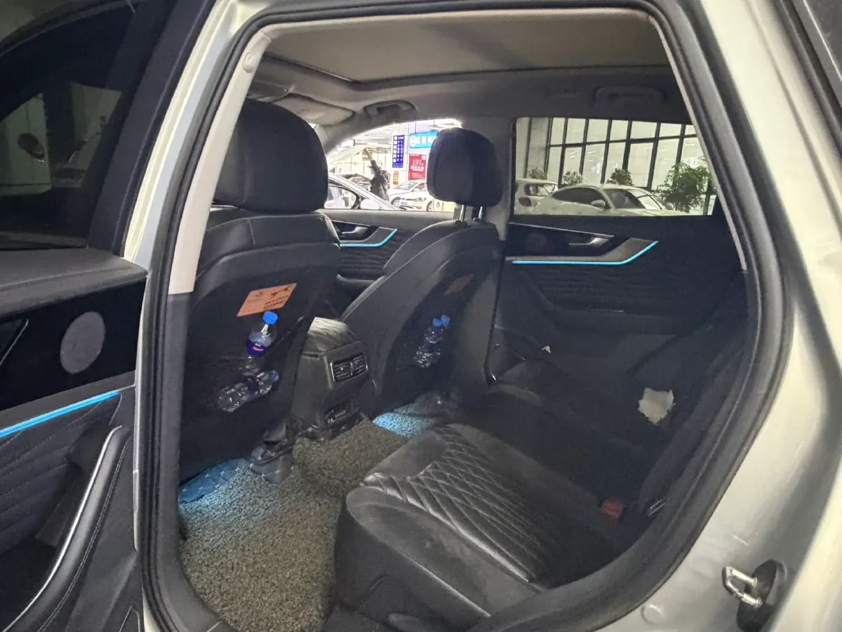 2022 HongQi HS5 2.0T 224HP L4 6AT,autocango,china used car exporter,china ev exporter,chinese used car exporter,chinese used ev exporter