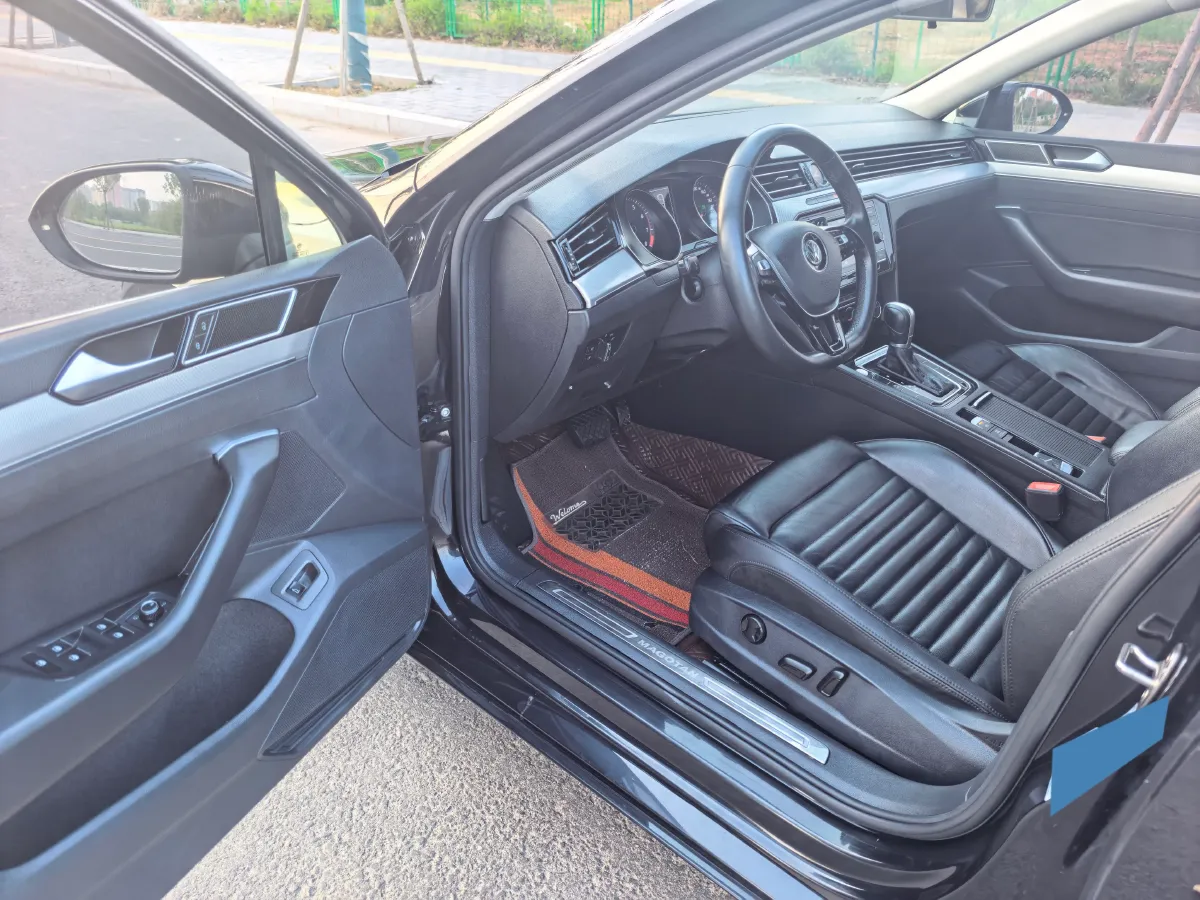 2018 Volkswagen Magotan 1.8T 180HP L4 7DCT,autocango,china used car exporter,china ev exporter,chinese used car exporter,chinese used ev exporter