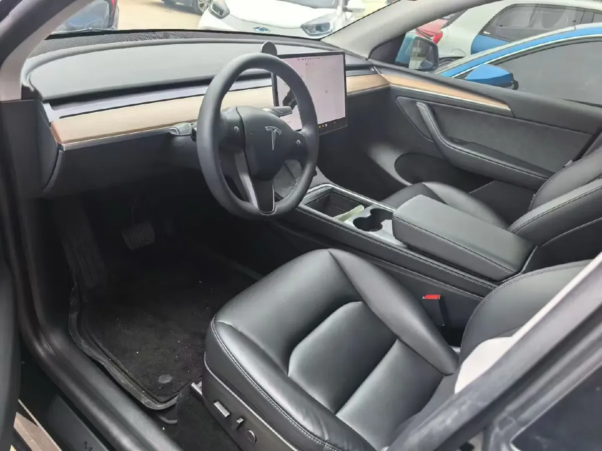 2021 MINI COUNTRYMAN 1.5T 136HP L3 8AT,autocango,china used car exporter,china ev exporter,chinese used car exporter,chinese used ev exporter