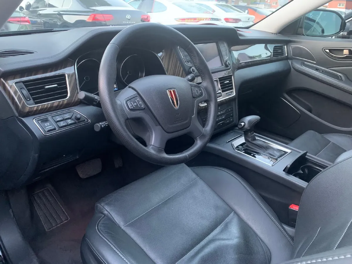 2021 HongQi H7 1.8T 188HP L4 6AT,autocango,china used car exporter,china ev exporter,chinese used car exporter,chinese used ev exporter