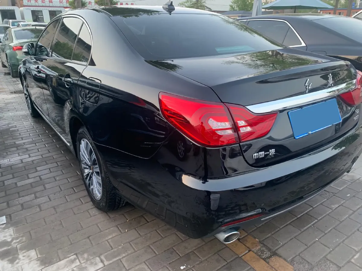 2021 HongQi H7 1.8T 188HP L4 6AT,autocango,china used car exporter,china ev exporter,chinese used car exporter,chinese used ev exporter