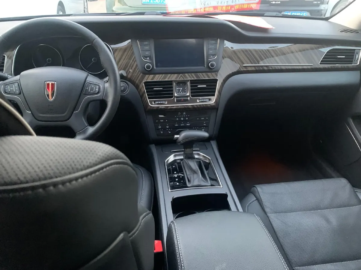 2021 HongQi H7 1.8T 188HP L4 6AT,autocango,china used car exporter,china ev exporter,chinese used car exporter,chinese used ev exporter