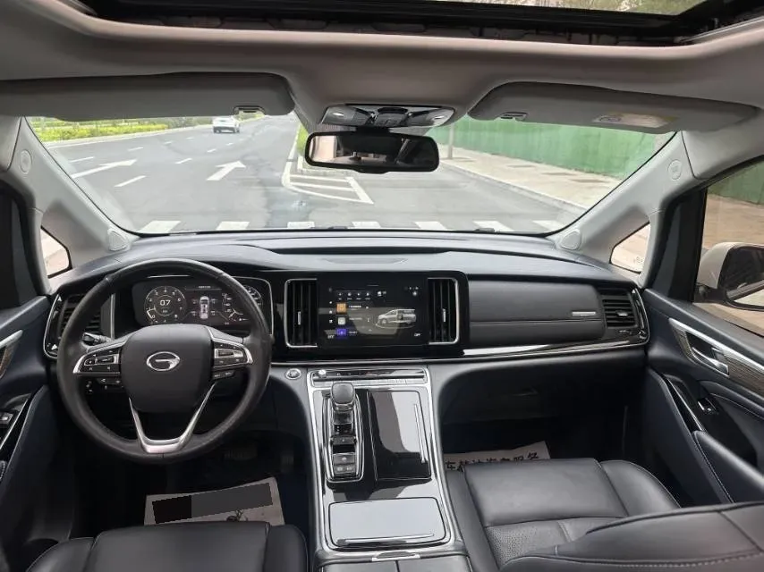 2021 GAC Trumpchi M8 2.0T 252HP L4 8AT,autocango,china used car exporter,china ev exporter,chinese used car exporter,chinese used ev exporter