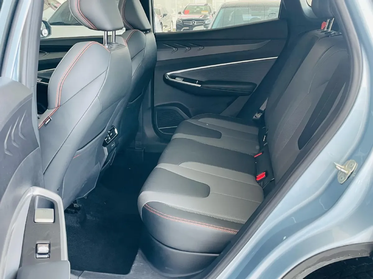 2023 Geely Azkarra 1.5T 181HP L4 7DCT,autocango,china used car exporter,china ev exporter,chinese used car exporter,chinese used ev exporter