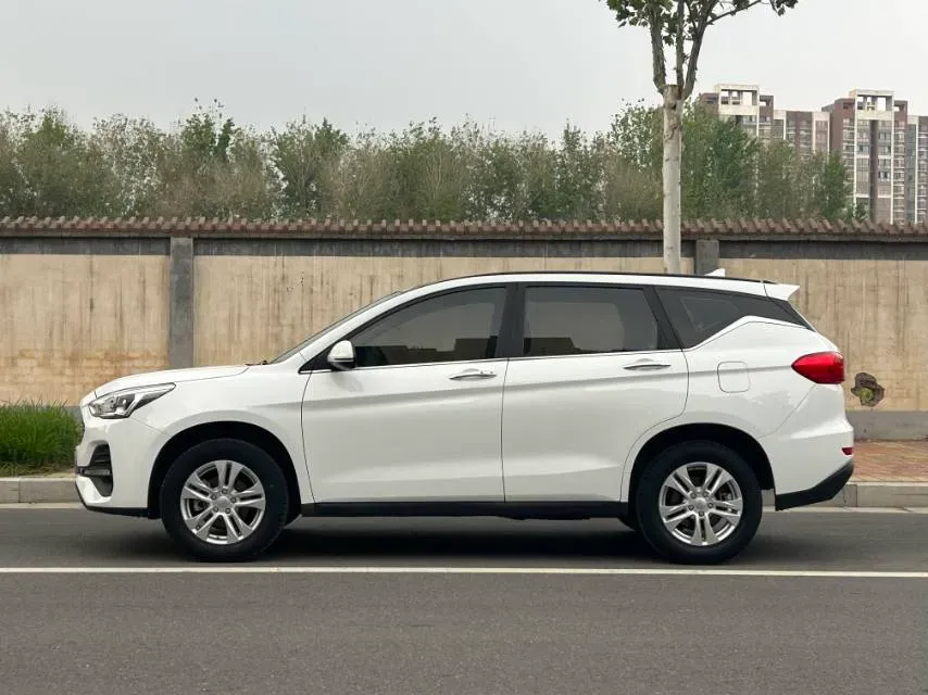 2019 Haval M6 1.5T 150HP L4 7DCT,autocango,china used car exporter,china ev exporter,chinese used car exporter,chinese used ev exporter