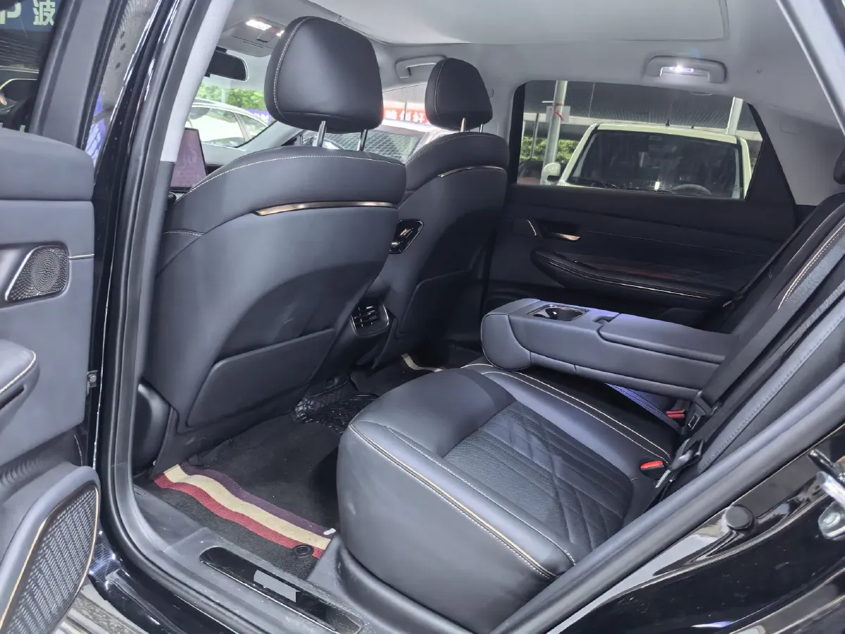 2025 BaoJun XiangJing 1.5T 143HP L4 1DHT PHEV,autocango,china used car exporter,china ev exporter,chinese used car exporter,chinese used ev exporter