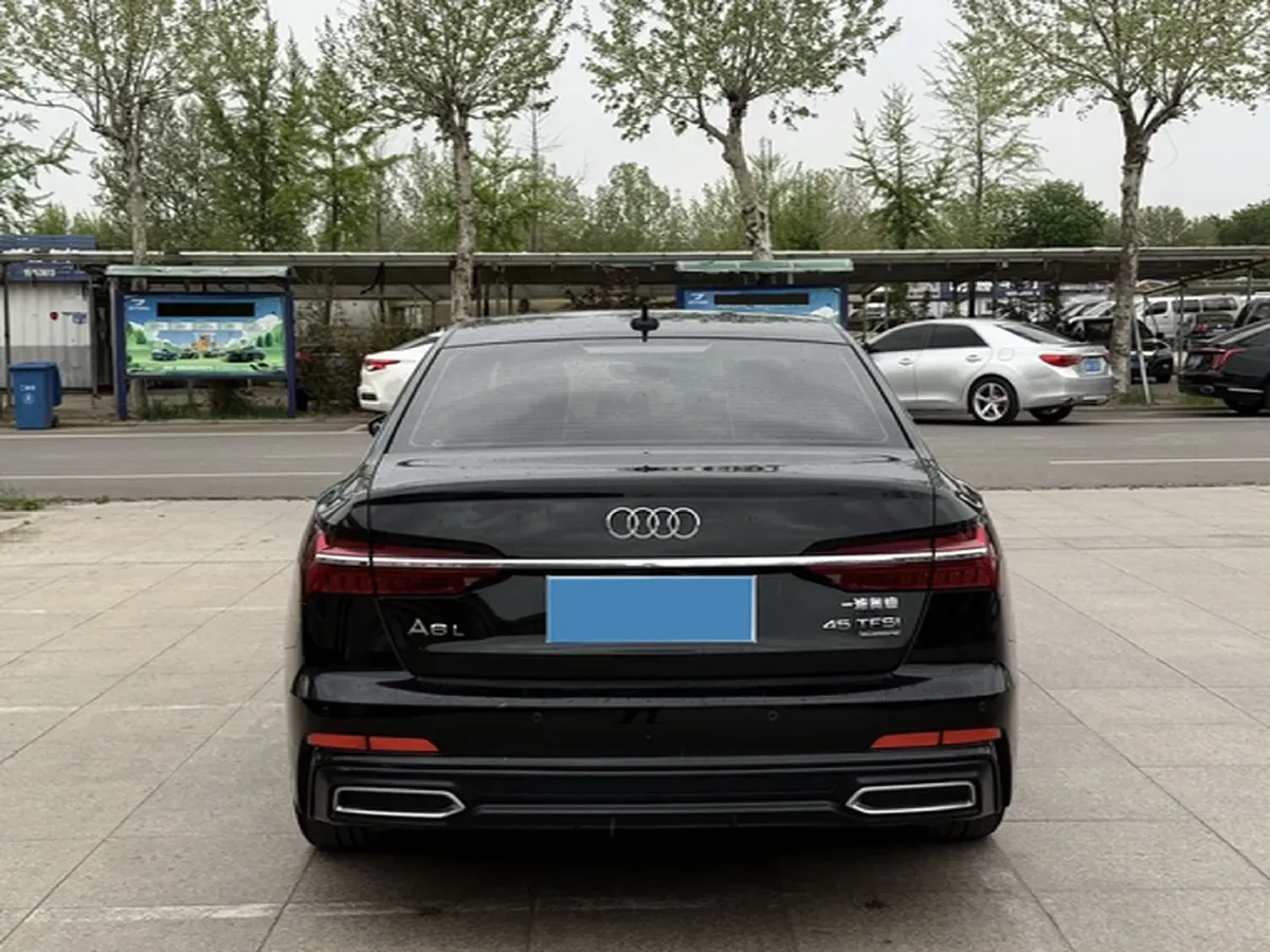 2021 Audi A6L 2.0T 224HP L4 7DCT,autocango,china used car exporter,china ev exporter,chinese used car exporter,chinese used ev exporter