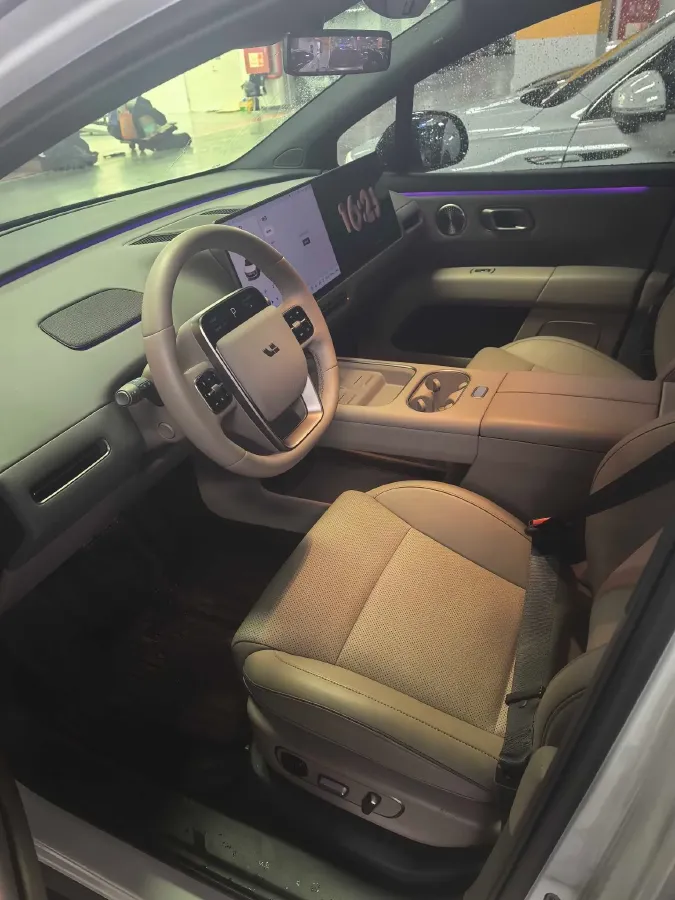 2025 Li i6 BEV,autocango,china used car exporter,china ev exporter,chinese used car exporter,chinese used ev exporter