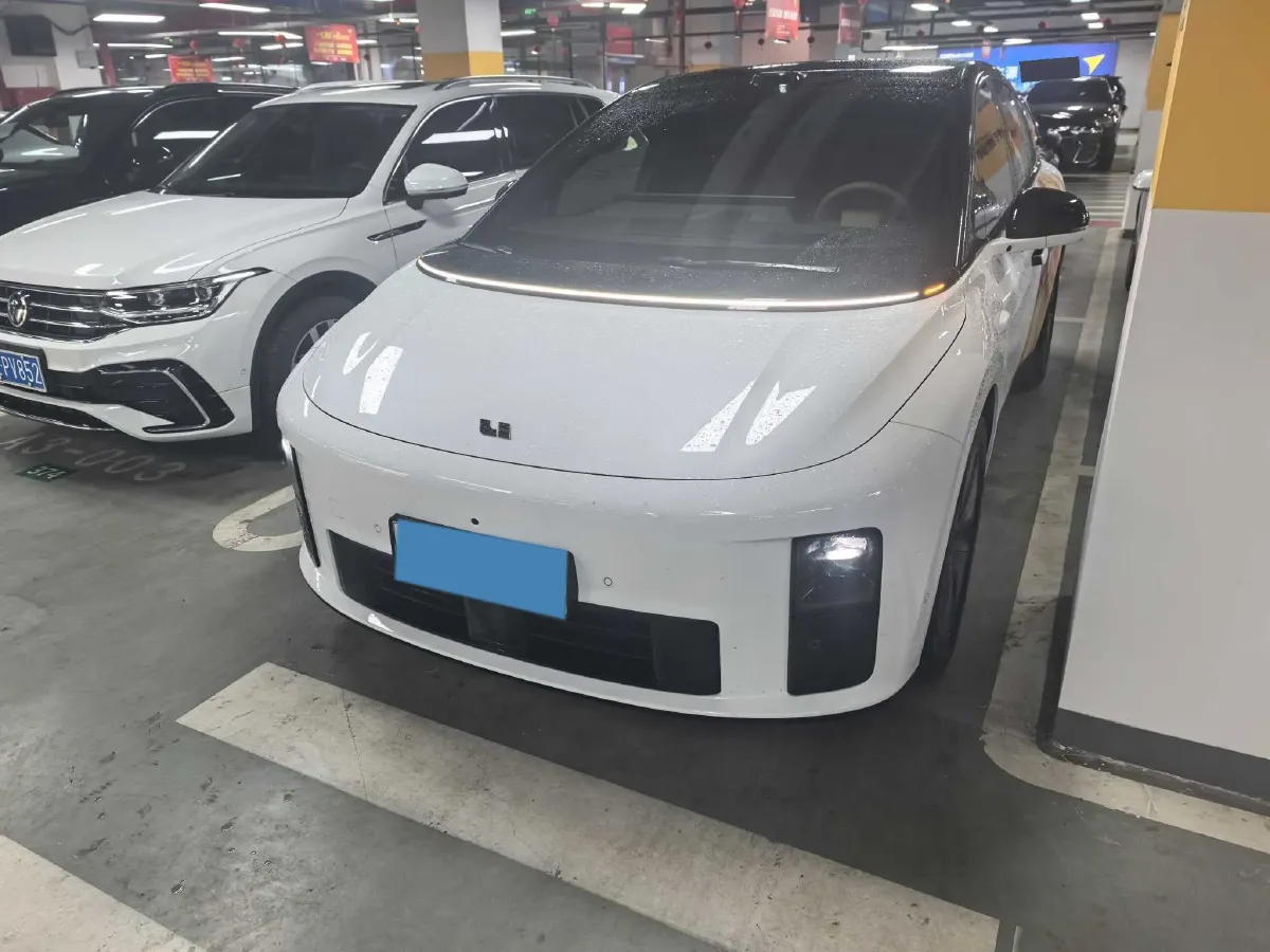 2025 Li i6 BEV,autocango,china used car exporter,china ev exporter,chinese used car exporter,chinese used ev exporter