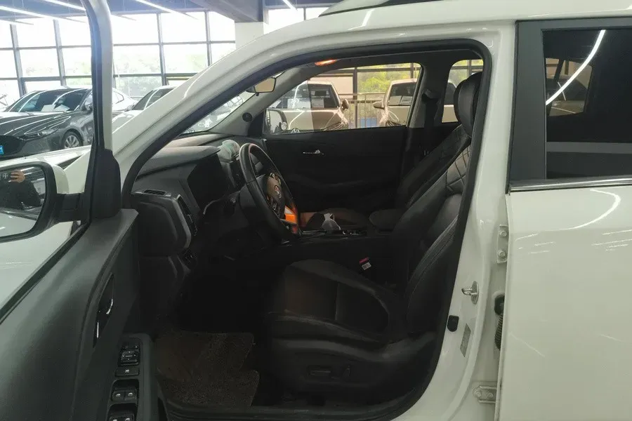 2021 Hyundai ix35 2.0L 160HP L4 6AT,autocango,china used car exporter,china ev exporter,chinese used car exporter,chinese used ev exporter