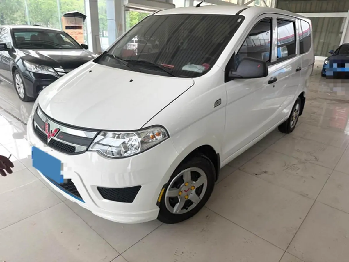 2021 Yema SiPaiKa 1.5L 109HP L4 5MT,autocango,china used car exporter,china ev exporter,chinese used car exporter,chinese used ev exporter