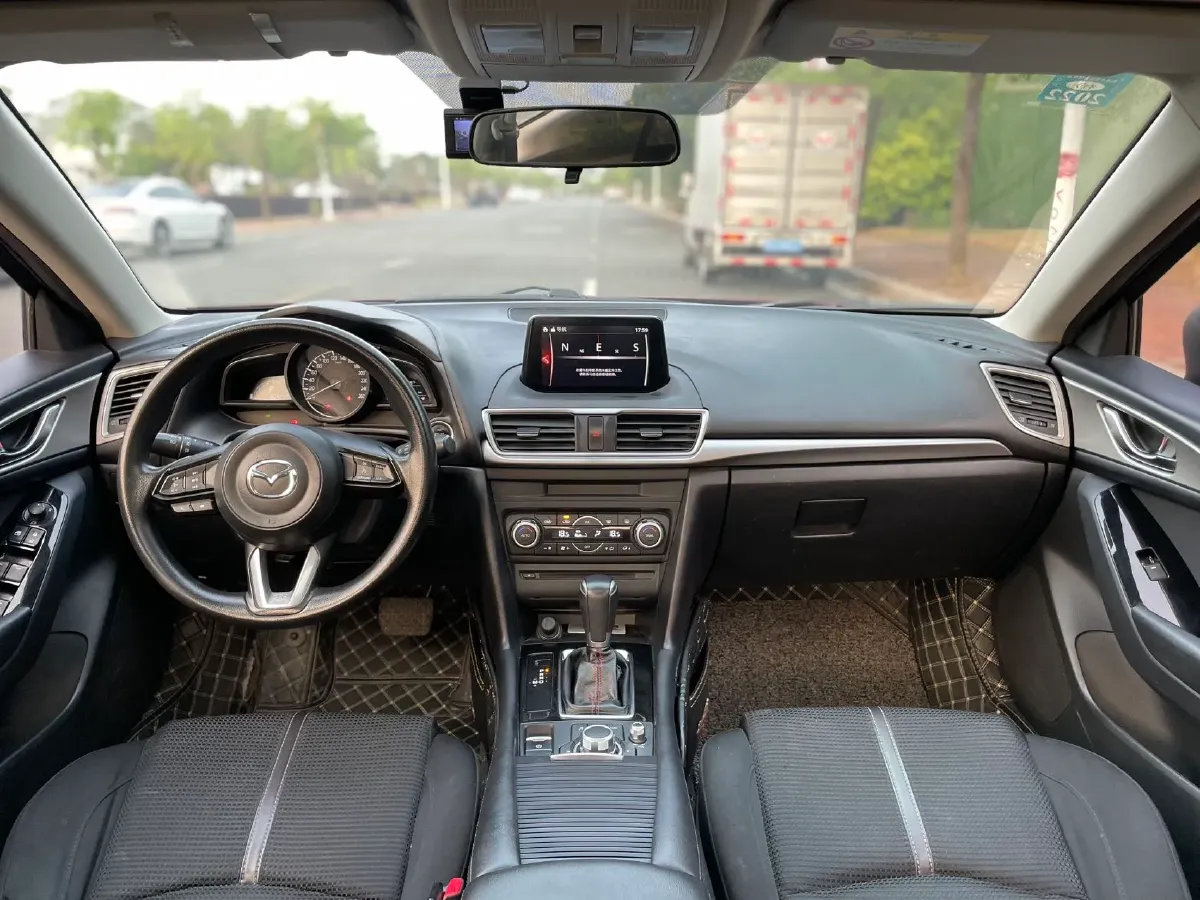 2017 Mazda 3 Axela 1.5L 117HP L4 6AT,autocango,china used car exporter,china ev exporter,chinese used car exporter,chinese used ev exporter