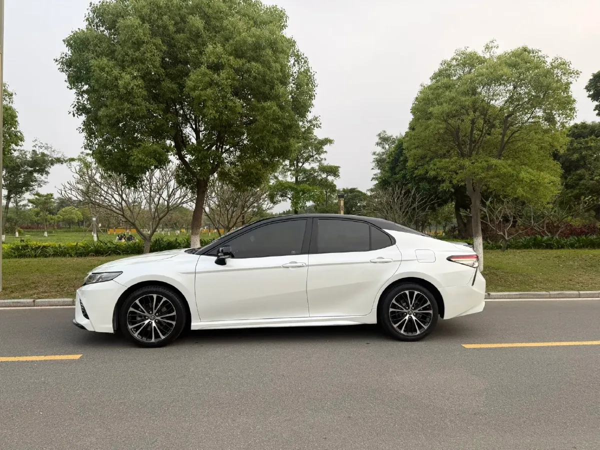 2019 Toyota Camry 2.0L 178HP L4 CVT,autocango,china used car exporter,china ev exporter,chinese used car exporter,chinese used ev exporter