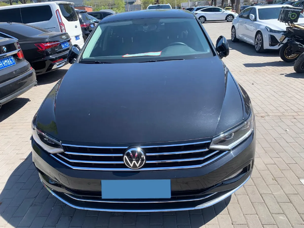 2020 Volkswagen Magotan 2.0T 186HP L4 7DCT,autocango,china used car exporter,china ev exporter,chinese used car exporter,chinese used ev exporter