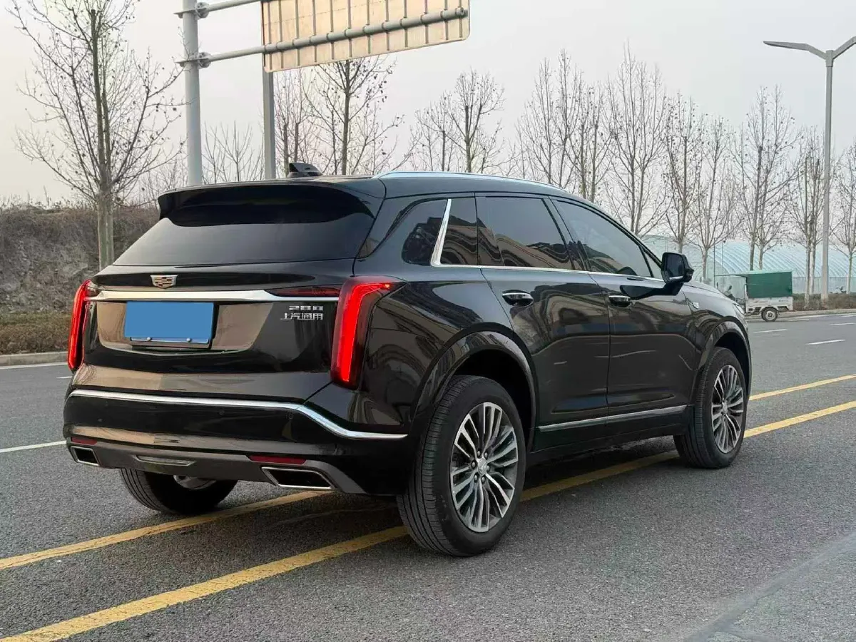 2025 Cadillac XT5 2.0T 237HP L4 9AT,autocango,china used car exporter,china ev exporter,chinese used car exporter,chinese used ev exporter