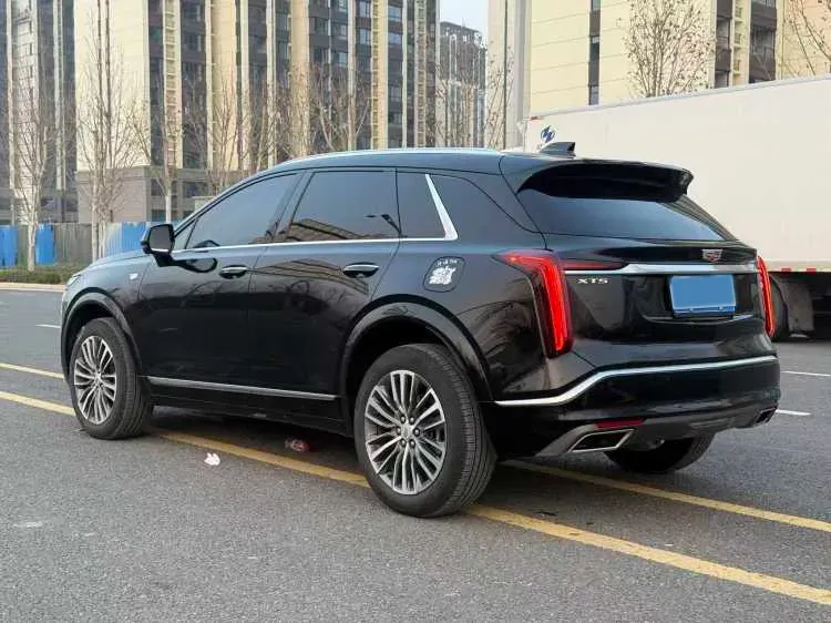 2025 Cadillac XT5 2.0T 237HP L4 9AT,autocango,china used car exporter,china ev exporter,chinese used car exporter,chinese used ev exporter