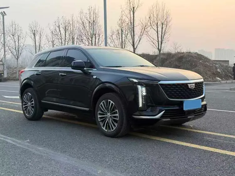 2025 Cadillac XT5 2.0T 237HP L4 9AT,autocango,china used car exporter,china ev exporter,chinese used car exporter,chinese used ev exporter