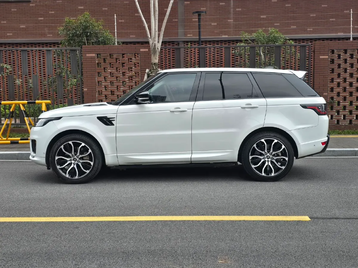 2021 Land Rover Range Rover Sport 3.0T 360HP L6 8AT,autocango,china used car exporter,china ev exporter,chinese used car exporter,chinese used ev exporter