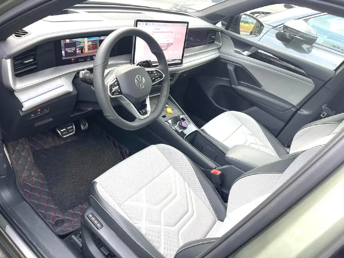 2025 Volkswagen Tayron 2.0T 220HP L4 7DCT,autocango,china used car exporter,china ev exporter,chinese used car exporter,chinese used ev exporter