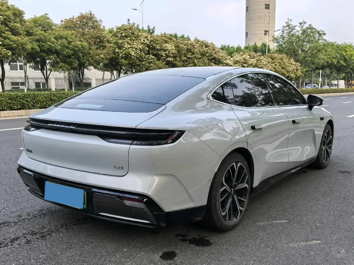 2025 Geely Galaxy E8 BEV 76KWH,autocango,china used car exporter,china ev exporter,chinese used car exporter,chinese used ev exporter