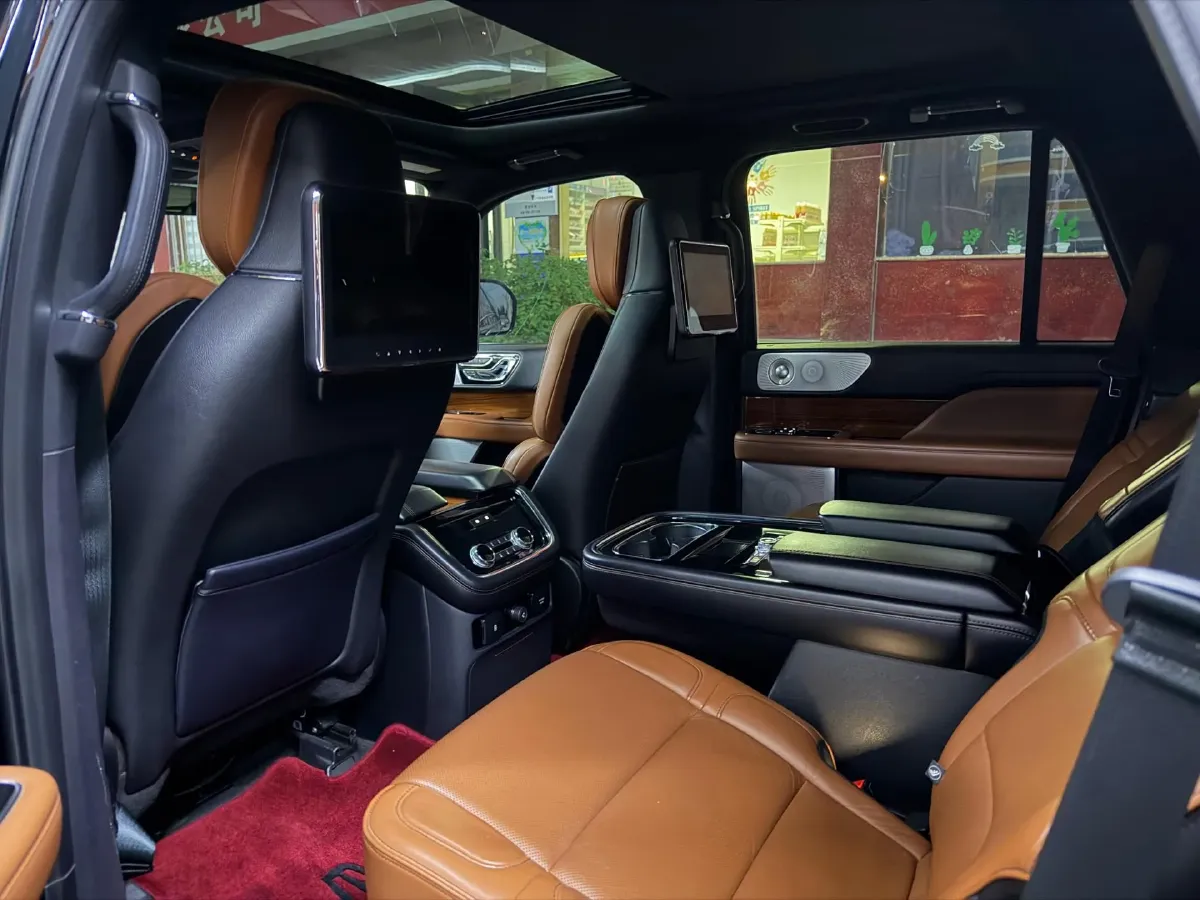 2019 Lincoln Navigator 3.5T 388HP V6 10AT,autocango,china used car exporter,china ev exporter,chinese used car exporter,chinese used ev exporter