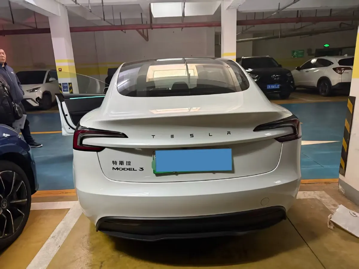 2025 Tesla Model 3 BEV,autocango,china used car exporter,china ev exporter,chinese used car exporter,chinese used ev exporter