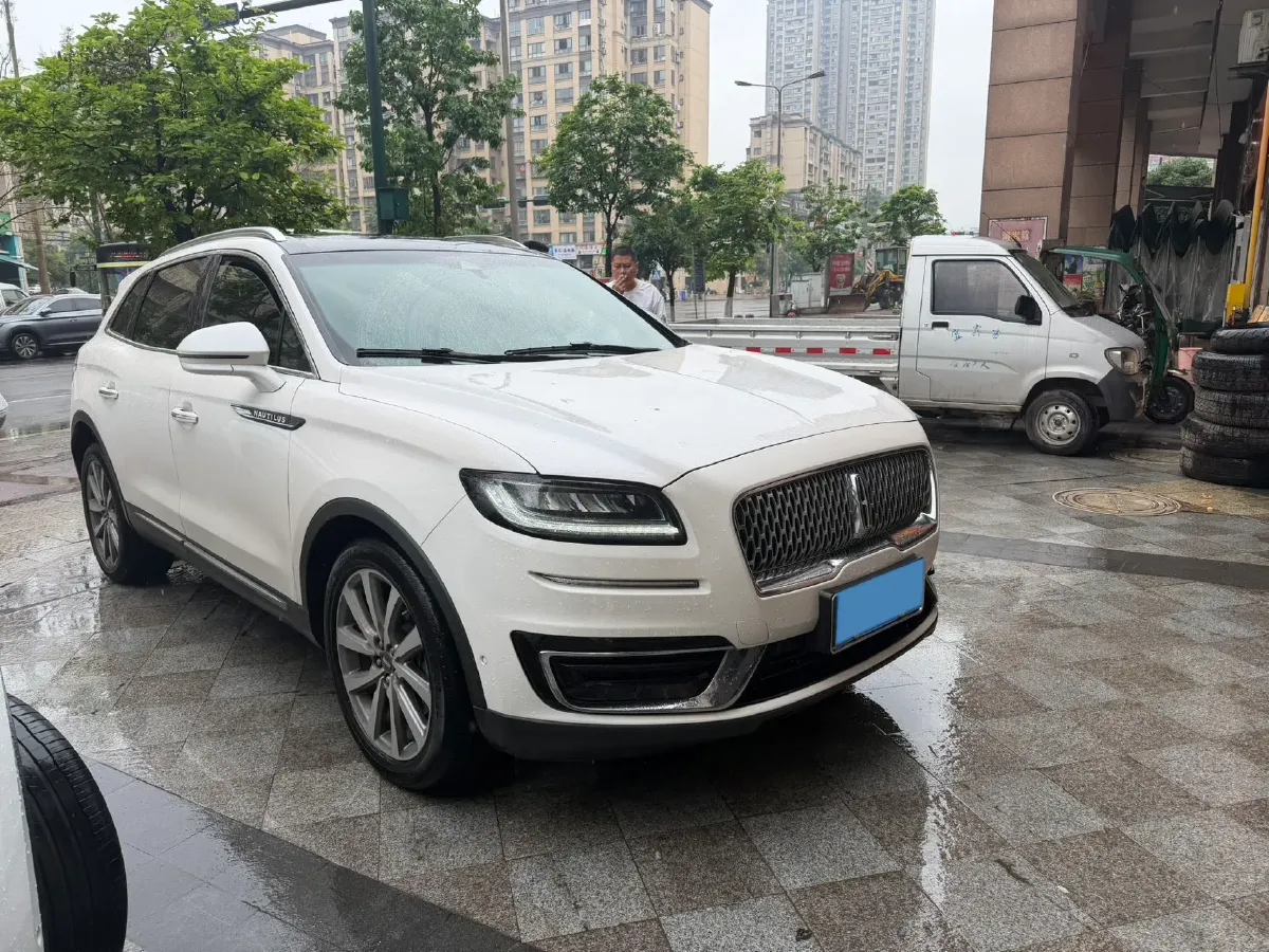 2019 Lincoln Nautilus 2.0T 235HP L4 8AT,autocango,china used car exporter,china ev exporter,chinese used car exporter,chinese used ev exporter