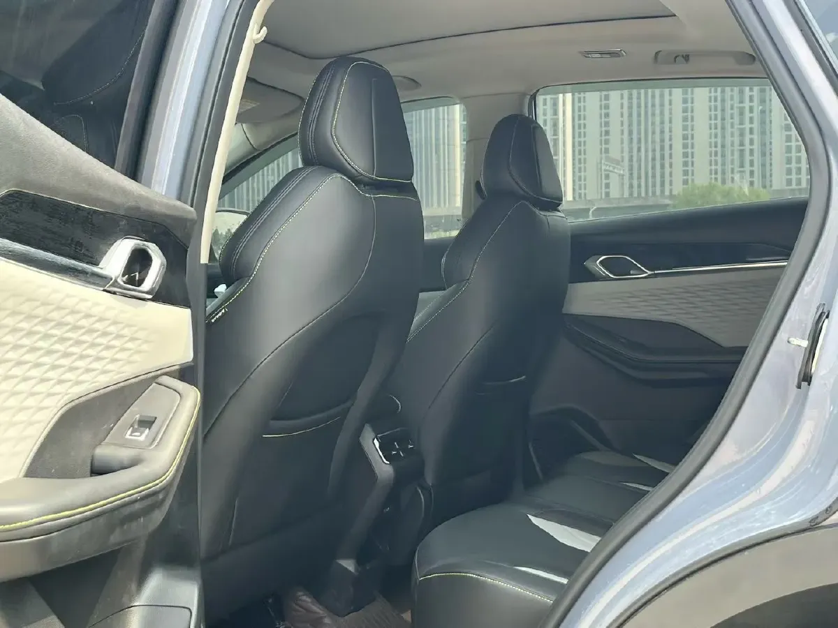 2022 Geely Coolray 1.5T 181HP L4 7DCT,autocango,china used car exporter,china ev exporter,chinese used car exporter,chinese used ev exporter