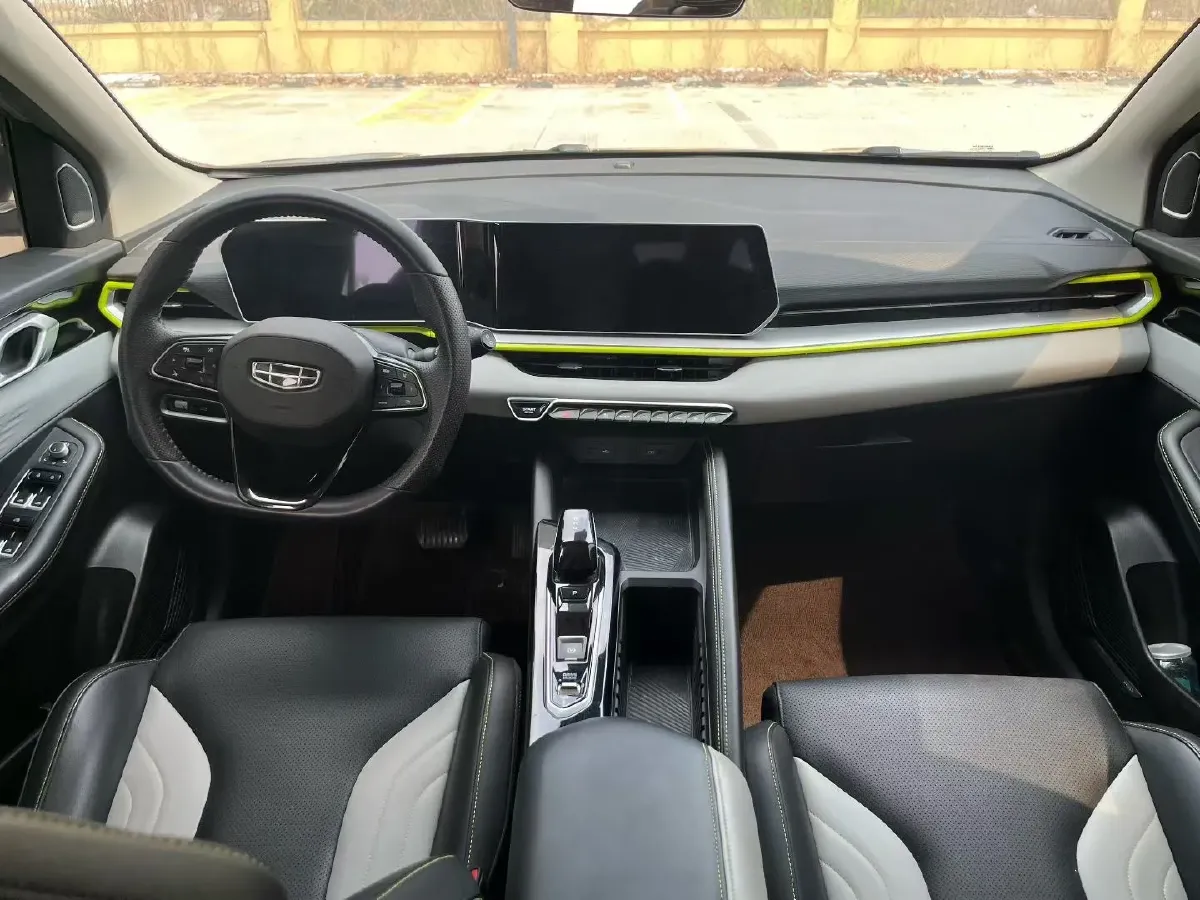 2022 Geely Coolray 1.5T 181HP L4 7DCT,autocango,china used car exporter,china ev exporter,chinese used car exporter,chinese used ev exporter