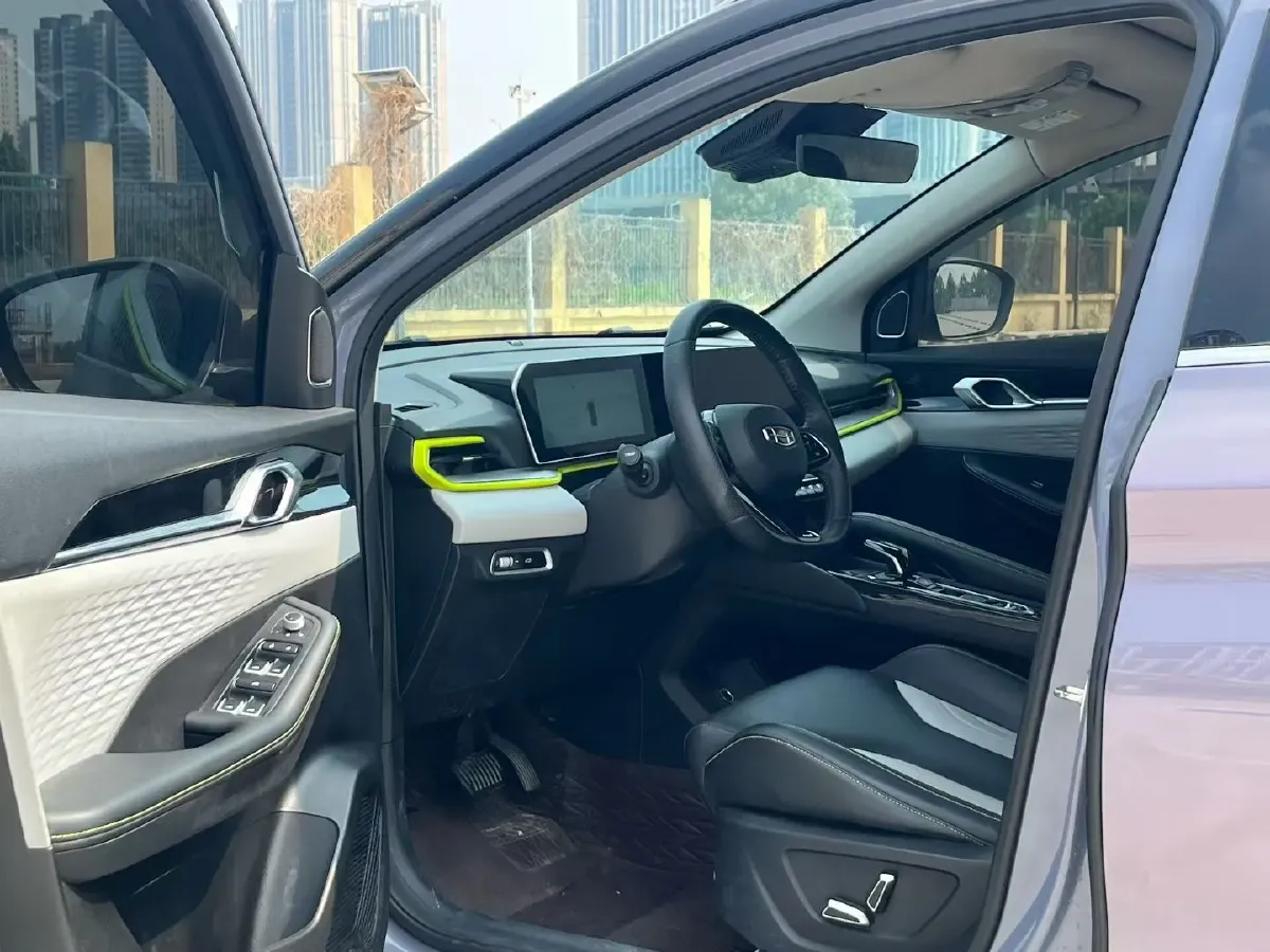 2022 Geely Coolray 1.5T 181HP L4 7DCT,autocango,china used car exporter,china ev exporter,chinese used car exporter,chinese used ev exporter