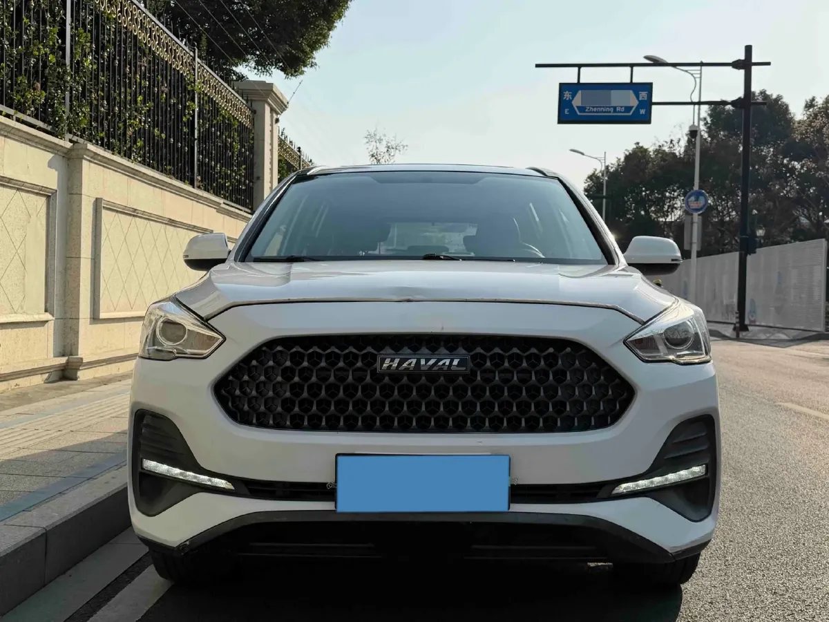 2019 Haval M6 1.5T 150HP L4 7DCT,autocango,china used car exporter,china ev exporter,chinese used car exporter,chinese used ev exporter