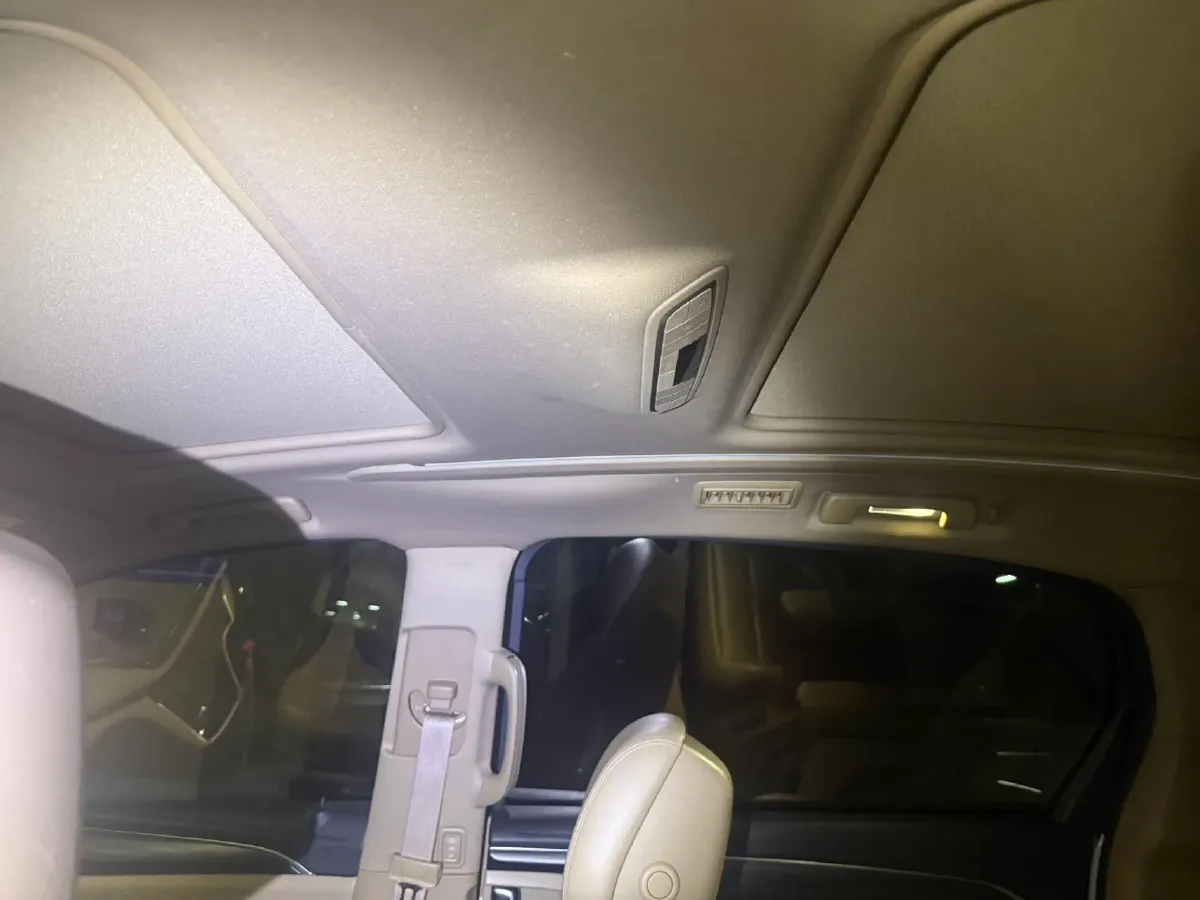 2021 Buick GL8 2.0T 237HP L4 9AT,autocango,china used car exporter,china ev exporter,chinese used car exporter,chinese used ev exporter