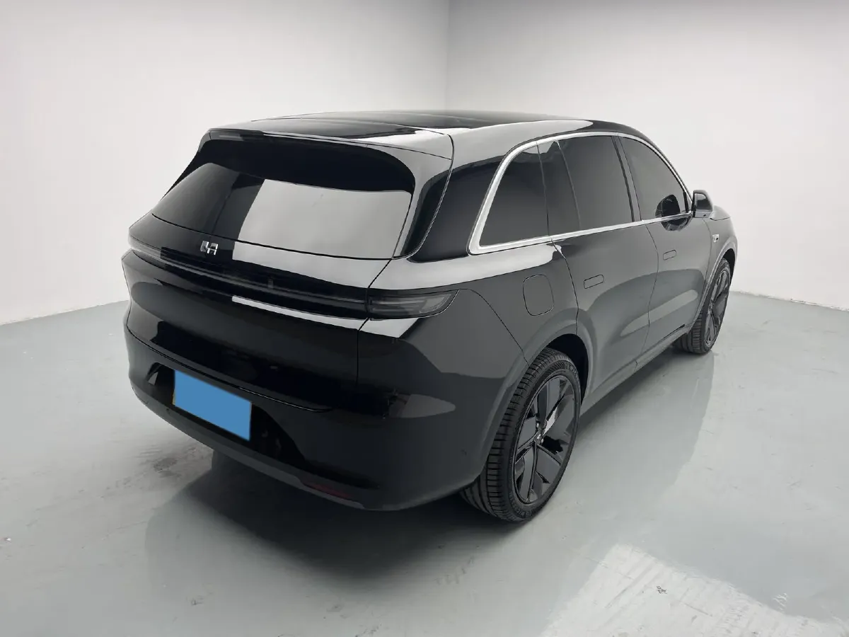 2025 Li L6 Range Extended 154HP L4 REEV,autocango,china used car exporter,china ev exporter,chinese used car exporter,chinese used ev exporter