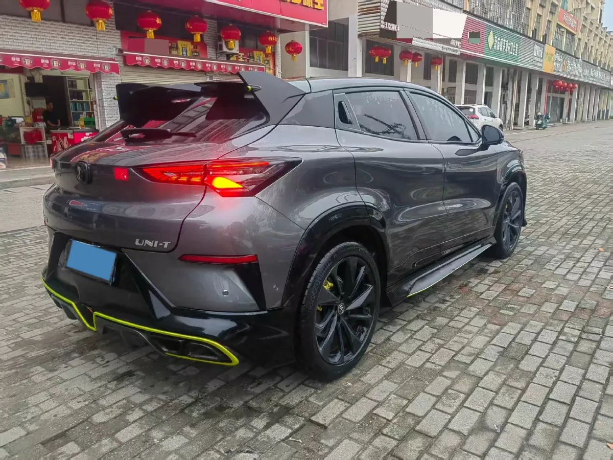 2021 ChangAn UNI-T 1.5T 180HP L4 7DCT,autocango,china used car exporter,china ev exporter,chinese used car exporter,chinese used ev exporter
