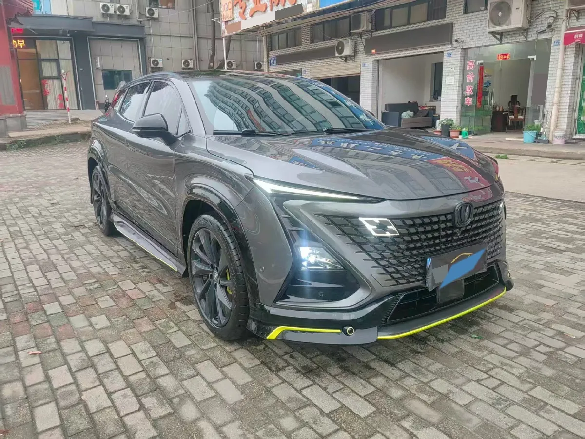 2021 ChangAn UNI-T 1.5T 180HP L4 7DCT,autocango,china used car exporter,china ev exporter,chinese used car exporter,chinese used ev exporter