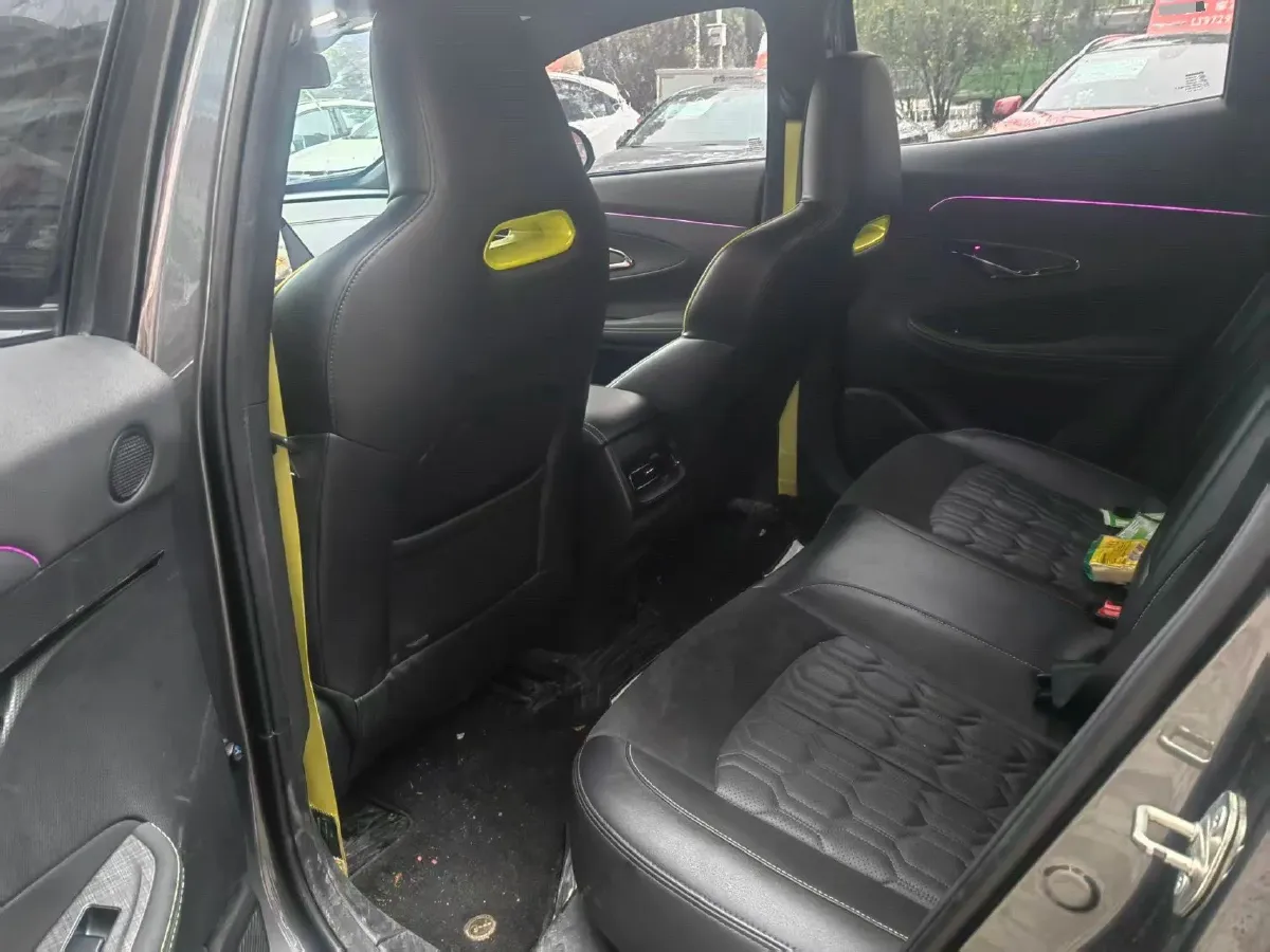 2021 ChangAn UNI-T 1.5T 180HP L4 7DCT,autocango,china used car exporter,china ev exporter,chinese used car exporter,chinese used ev exporter