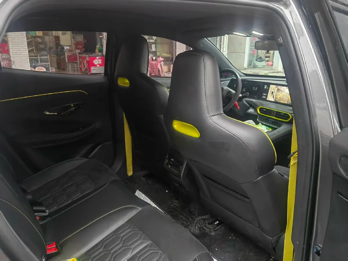 2021 ChangAn UNI-T 1.5T 180HP L4 7DCT,autocango,china used car exporter,china ev exporter,chinese used car exporter,chinese used ev exporter