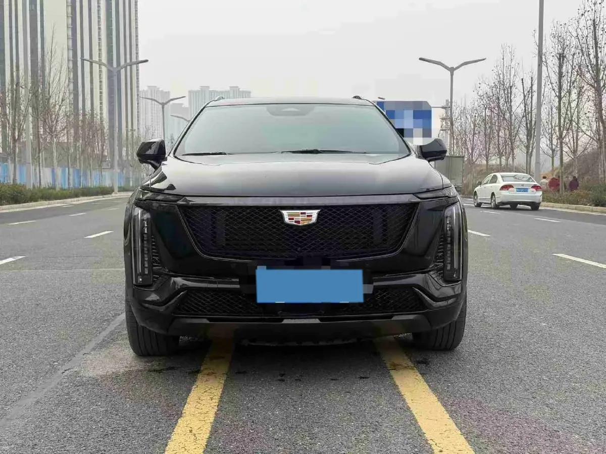 2025 Cadillac XT5 2.0T 237HP L4 9AT,autocango,china used car exporter,china ev exporter,chinese used car exporter,chinese used ev exporter