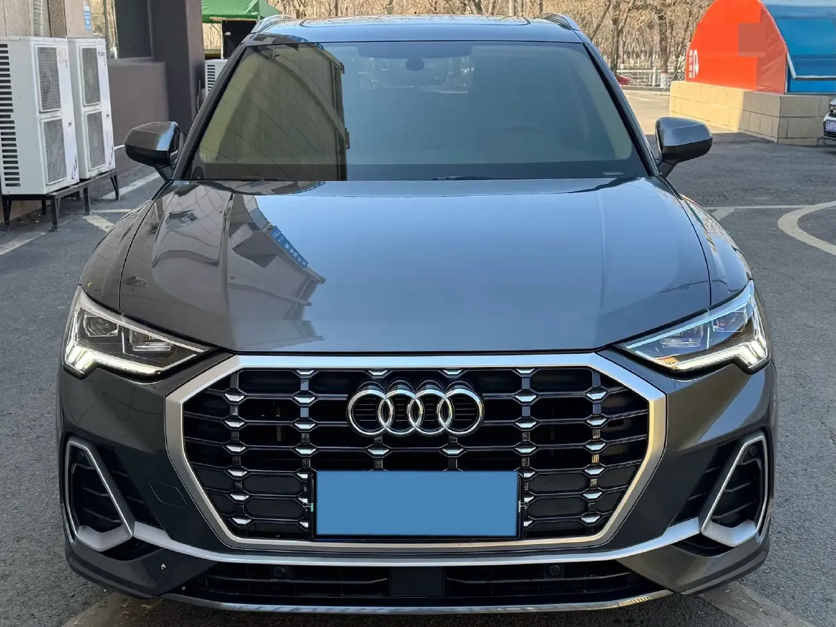2022 Audi Q3 1.4T 150HP L4 7DCT,autocango,china used car exporter,china ev exporter,chinese used car exporter,chinese used ev exporter