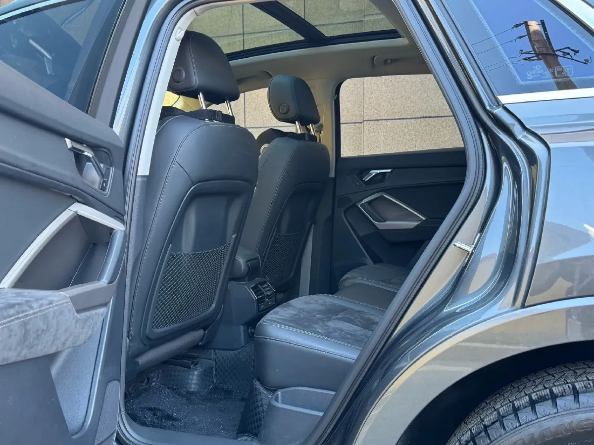 2022 Audi Q3 1.4T 150HP L4 7DCT,autocango,china used car exporter,china ev exporter,chinese used car exporter,chinese used ev exporter